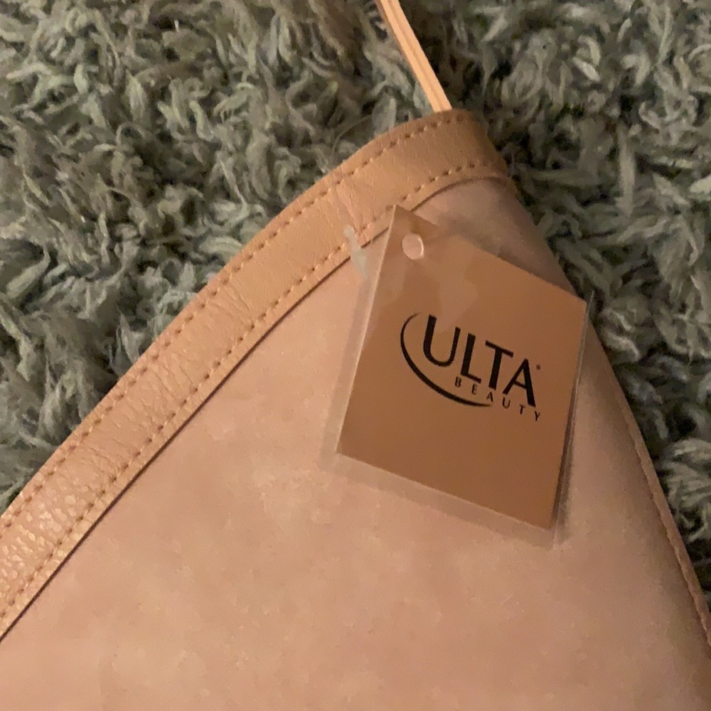 Ulta Beauty blush tote nwt’s! - Picture 2 of 5